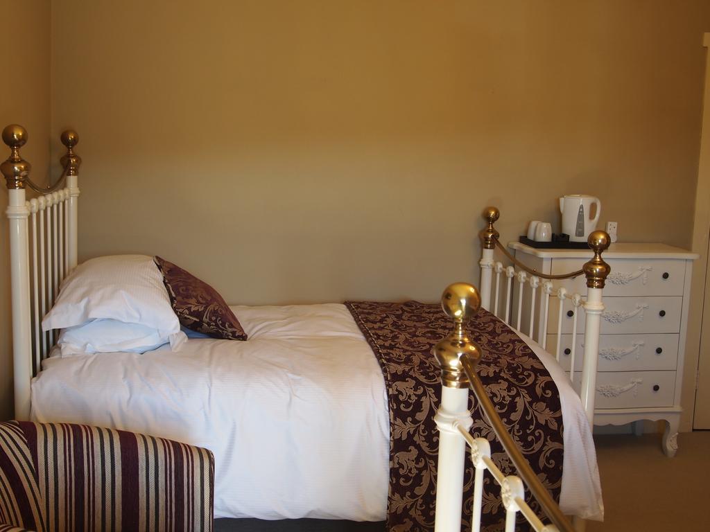 Stanhope Old Hall Bed And Breakfast Стая снимка